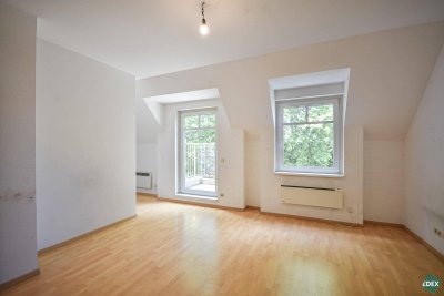 Attraktive 4-Zimmer-DG-Maisonette am Lorenz-Bayer-Park mit zwei Balkonen