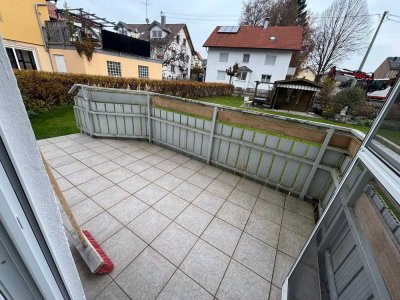 Helle 5-Zimmer Maisonette-Wohnung mit Balkon in Altusried