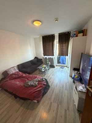 Zentrale Lage in Brühl,  Ein-Zimmer Wohnung mit Küche