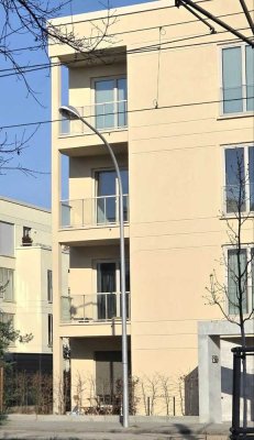 Moderne 2-Zi-Wohnung mit Balkon von privat zu vermieten.