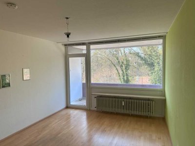 Seltene Gelegenheit! Gepflegte 1-Zimmer-Wohnung mit Balkon und EBK in Saarbrücken-Rotenbühl