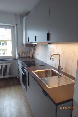 +++ 3 getrennte Zimmer an WG zu vermieten - 450.-, 550.-, 650.- € + NK +KT sofort frei +++ +++