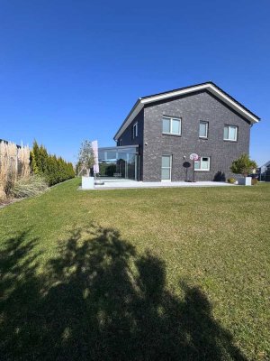 Stilvolles, großes und neuwertiges Haus in Rodenberg *Privatverkauf*