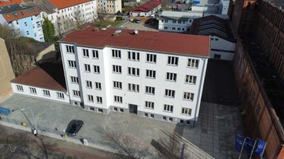 Modern sanierte Drei-Raum-Wohnung