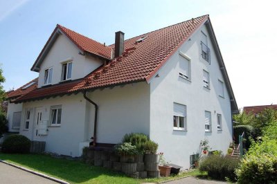 Helle, lichtdurchflutete 3,5 Zi. Maisonettewohnung mit ca. 90 qm