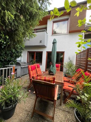 Großes gepflegtes RMH mit Dachstudio und Naturgarten in der Daimlerstadt