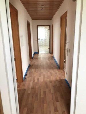Attraktive und vollständig renovierte 3-Raum-Wohnung in Hohenhameln