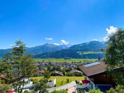 Traumhaft Wohnen am Sonnenhang: Einfamilienhaus mit unverbautem Panoramablick