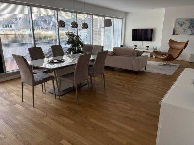 IM HERZEN VON KÖLN: Penthouse Wohnung - Großzügig, hell & modern!
