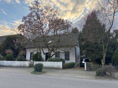 Charmantes Einfamilienhaus in beliebter Lage von Duisburg-Baerl, riesiges Grundstück&viel Potential