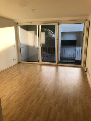 Helles Einzimmer-Apartment  direkt gegenüber der Universität