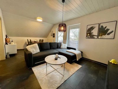 Moderne 2-Zimmer-Wohnung mit Balkon und EBK in Kümmersbruck