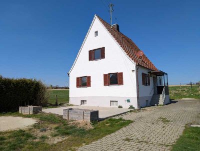 Sanierungsbedürftiges, freistehendes Einfamilienhaus in Langenreichen