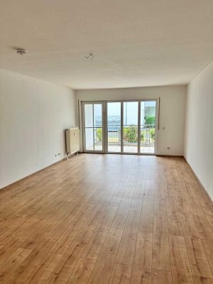 Helle 3-Zimmerwohnung mit südseitig ausgerichtetem Balkon *Provisionsfrei*
