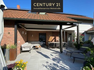 TOP-Energie Wohnung in Architektenvilla mit märchenhaftem Garten!