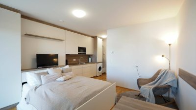 Vollmöblierte Dienst- oder Studentenwohnung mit großer, verglaster Loggia im obersten Stock! all inclusive Miete!