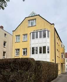 Vollständig renovierte 3-Zimmer-Wohnung mit 62 m² Wohnfläche im 1.OG in St. Gertrud zu vermieten!