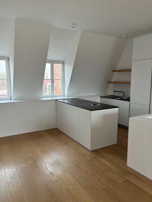 Stilvoll wohnen im Turley-Areal – Loftartige Maisonette mit Loggia, Designküche und Parkblick