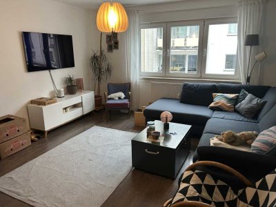 3 Zimmer mit sehr großer Wohnküche,Bad/WC, 94 qm, von privat