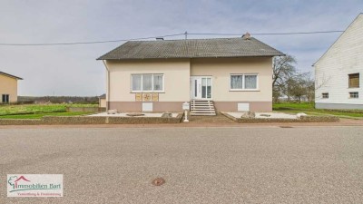 PLATZ FÜR IHRE WOHNTRÄUME - 147 M² WOHNHAUS MIT GARTEN UND AUSBAUOPTIONEN