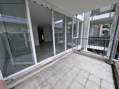 // tolle 2 Zimmer Wohnung mit Balkon im 1. OG //