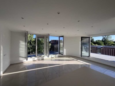 Provisionsfrei - Modernes Penthouse mit umlaufender Dachterrasse und Carport