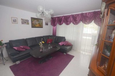 2 Zimmer Wohnung zentral mit Küche & TG-Stellplatz