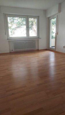KÖLN-PORZ WAHNHEIDE `***Sanierte 2 Zimmer-Wohnung mit Balkon***