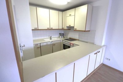 Zentral und doch ruhig in Wolfsburg + + + 
2 Zimmer mit Aufzug + Südloggia + offener Küche