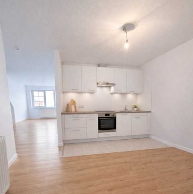 Traumhafte loftartige 2 Zimmer Wohnung im Zentrum von Perleberg! "EBK Option & PKW Stellplatz*