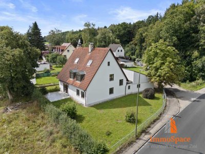 *** EIN- BZW. ZWEIFAMILIENHAUS MIT GARTEN, BALKON, TERRASSE & POTENZIELLEN BAUPLATZ ***