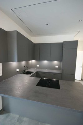 Luxus Wohnung mit Einbauküche