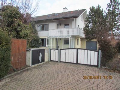 Große DHH mit 6 Zimmern, Einbauküche und Wintergarten in Steinhöring