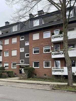 Schöne 2,5 Zimmer Wohnung im gepflegten Mehrfamilienhaus