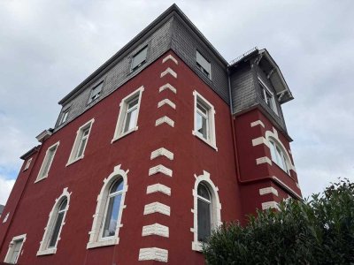 Geräumige 3-Zimmer-Wohnung in Stilaltbau in Kronberg-Schönberg