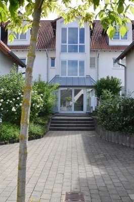 Schöne, helle, 2 Zimmer Wohnung mit Balkon in Mühltal