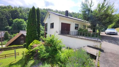 Geräumiges Einfamilienhaus in schöner Ortsrandlage mit Ausblick in Horb-Mühringen
