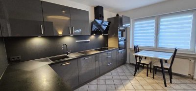 Großzügige 4-Zimmerwohnung mit Wintergarten und Garten