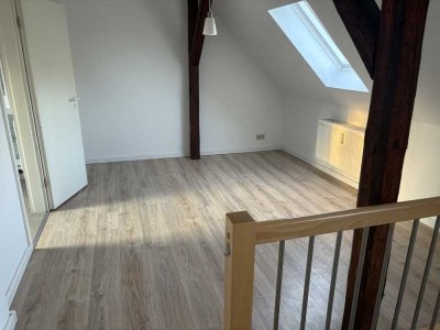 2 Raum Dachgeschosswohnung