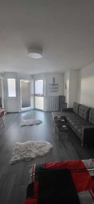 Helle 1-Zimmer Wohnung mit Balkon im 3. OG in Berlin-Spandau