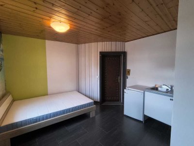 Möbliertes Zimmer in Weingarten Zentrum