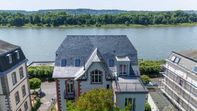 Edelsanierte Dachgeschosswohnung in erster Rheinlage von Königswinter