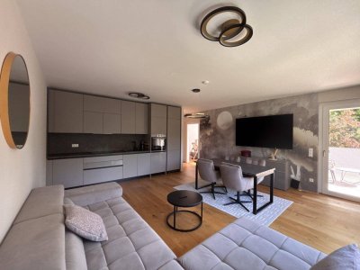 Luxury Living zwischen Bahnhof und Innenstadt | Exklusiv möbliert | Sofort bezugsfertig | Freier Grünblick | Loggia