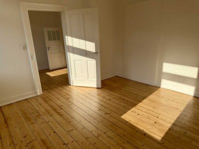 Erstbezug nach Renovierung: Stilvolles 3-Zimmer-Juwel im Herzen von Bad Godesberg