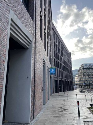 Exklusive 3-Zimmer-Wohnung mit Dachterrasse und Loggia in der Altstadt von Hamburg