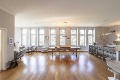 * Historie & Design * Gemeinschaftsgarten * Altbau & Luxus *