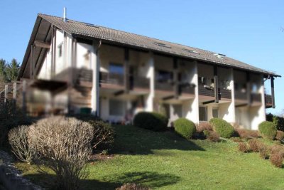 5,5 % Bruttomietrendite - Gut vermietetes Terrassen-Apartment in Parkwohnlage!