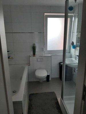 Großzügige Maisonette-Wohnung mit 137 m², Balkon & Stellplatz –Vermietetes Schmuckstück in Troisdorf