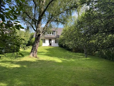 Einfamilienhaus in Wohldorf-Ohlstedt mit großem Grundstück