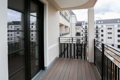 Schöne und ideal geschnittene 2-Zi.-Wohnung mit Balkon - hell und barrierefrei in Köpenick